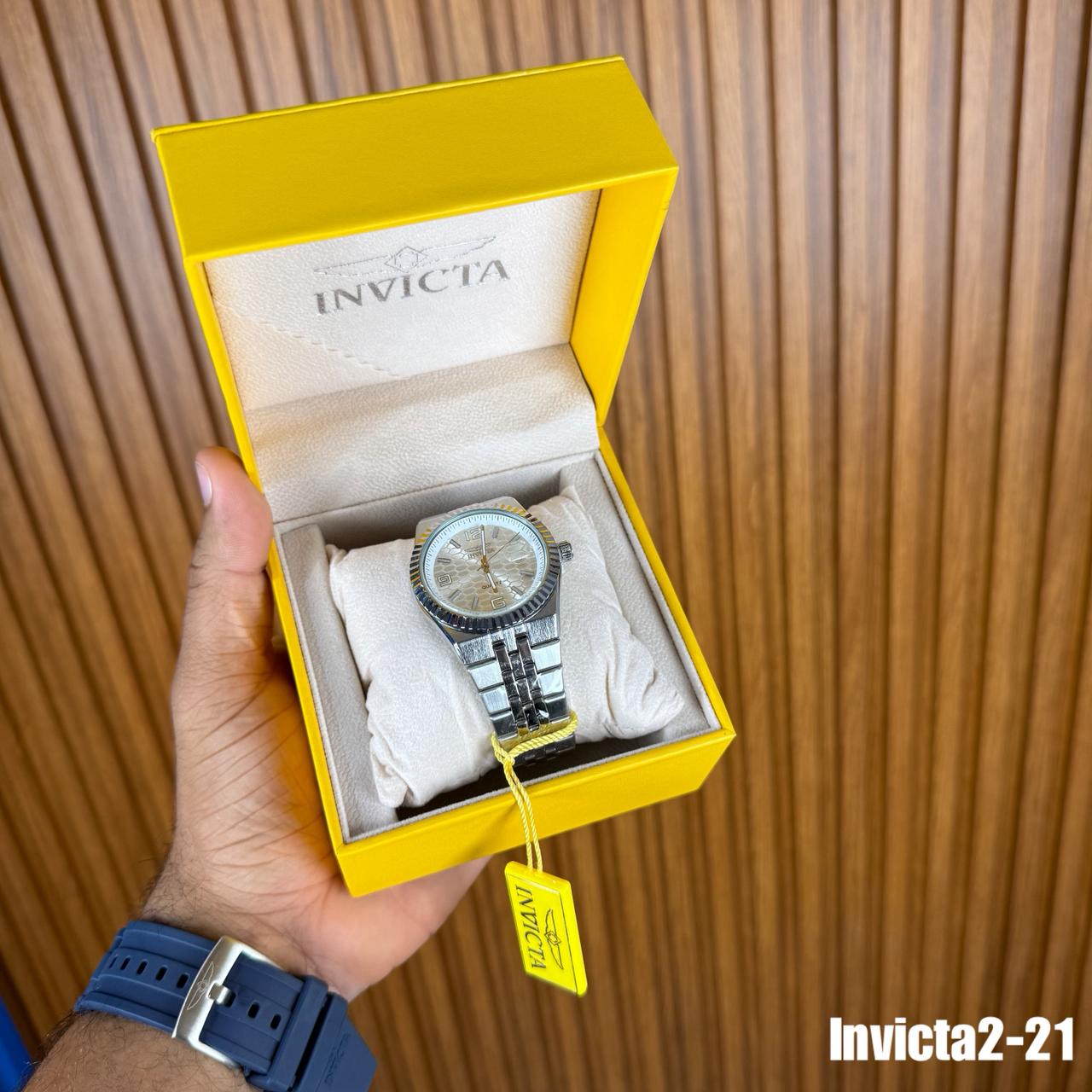 Invicta2-2
