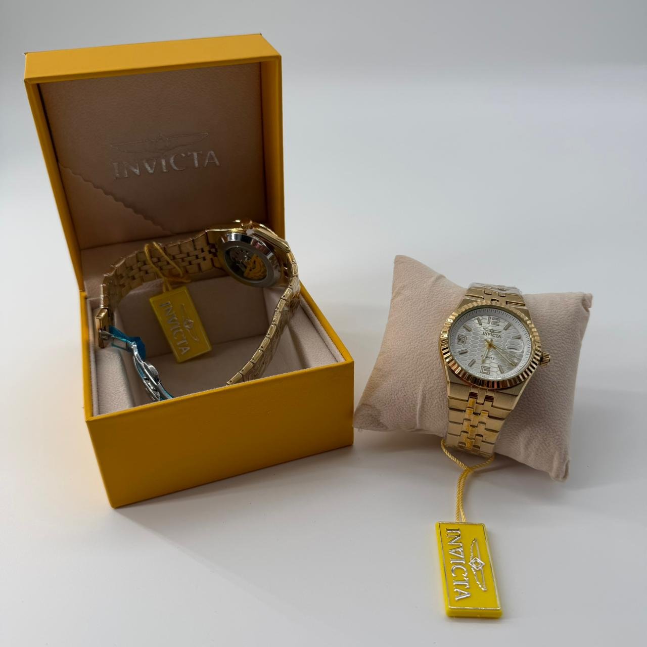 Invicta2-3