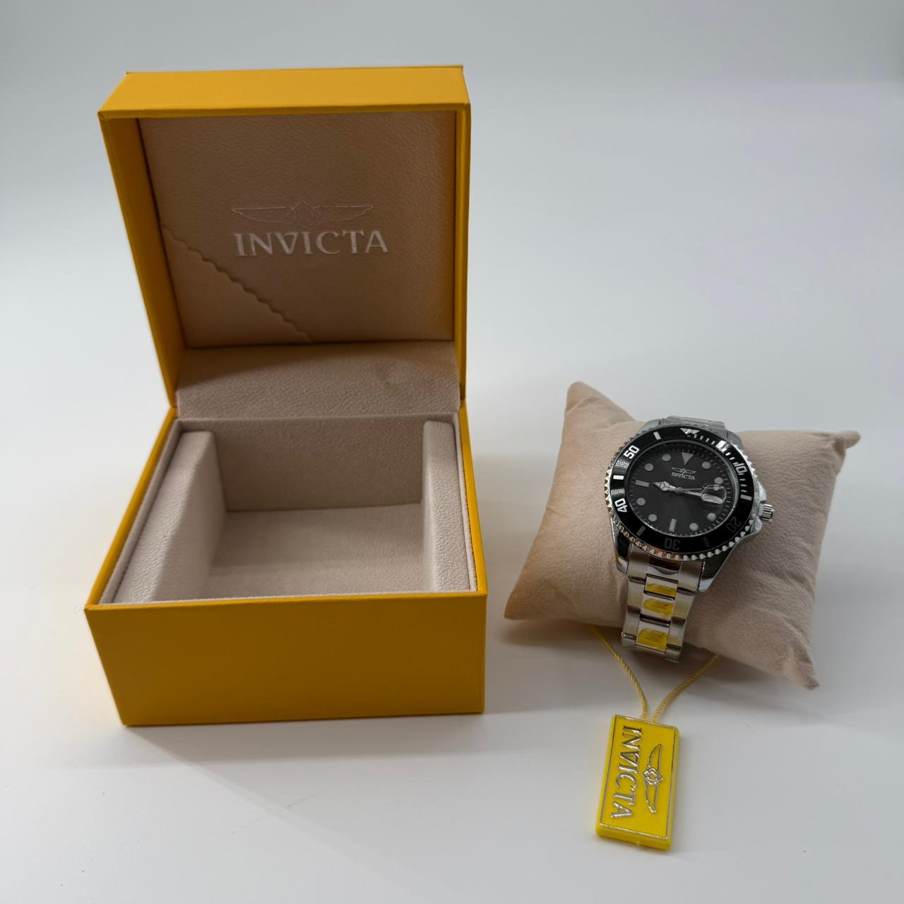 invicta2-8