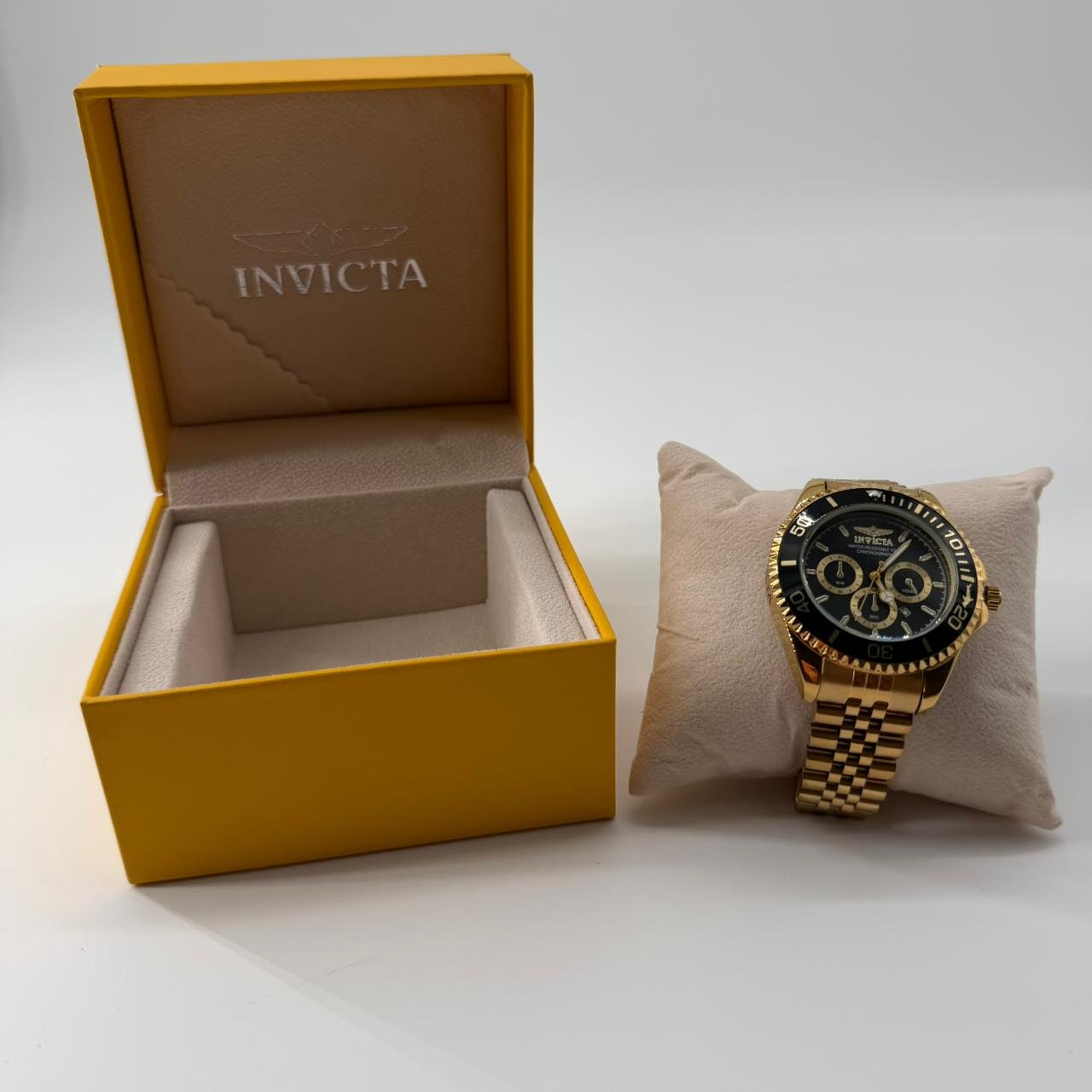 invicta2-14